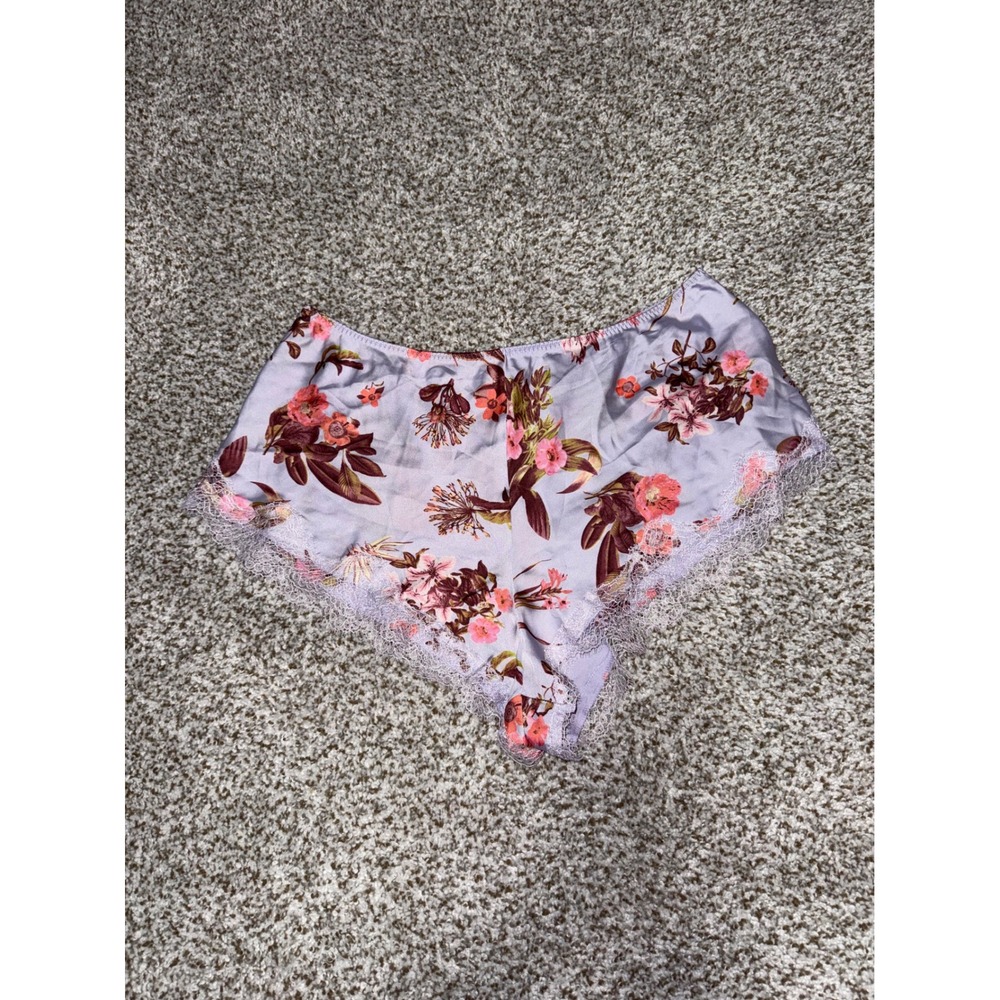 Victorias Secret Satin Floral Lace Trim Sleep Shorts Purple Medium 406096-NJ8